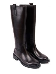 British Passport Skórzane kozaki w kolorze brązowym rozmiar: 37. Brązowe kozaki damskie British Passport, na zimę, bez obcasa, bez zapięcia. Za 652.95 zł.