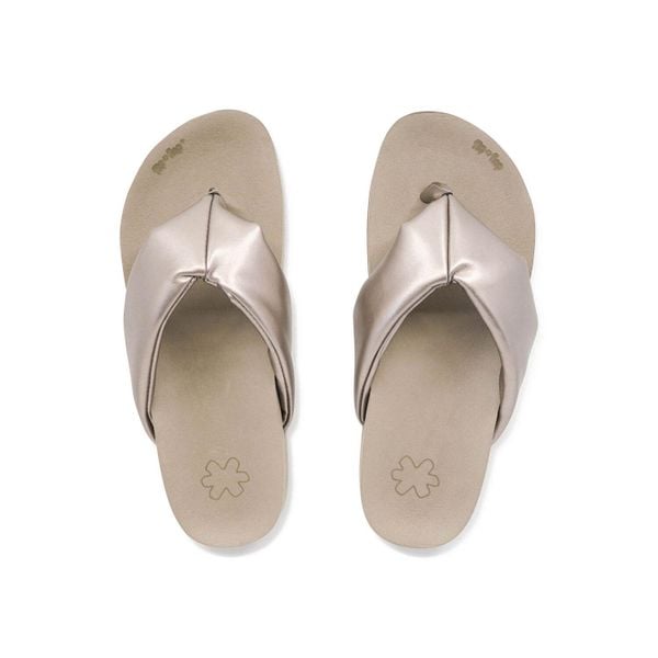 Japonki basenowe damskie Flip Flop Toe Fine. Szare klapki damskie Flip Flop, bez wzorów, bez obcasa, bez zapięcia. W wyprzedaży za 80.00 zł.