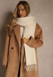 Jasnobeżowy Szalik z Bawełny i Wiskozy o Klasycznym Fasonie z Frędzlami Vetirosa. Brązowe szaliki damskie Renee, bez wzorów, z bawełny. Za 44.99 zł.