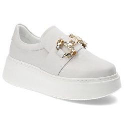 Białe Sneakersy Chebello Stylowe Obuwie Damskie Na Platformie. Białe obuwie sportowe damskie CheBello, na wiosnę, z jeansu, bez zapięcia. Za 559.00 zł.