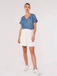 Apricot Bluzka w kolorze niebieskim rozmiar: XL. Niebieskie bluzki damskie Apricot, xl, bez wzorów, z lyocellu, bez kołnierzyka, bez ramiączek. Za 69.99 zł.