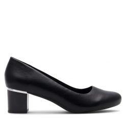 Półbuty Clara Barson. Czarne czółenka damskie Clara Barson, bez wzorów, bez obcasa, na obcasie. Za 129.99 zł.