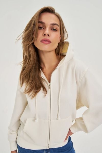 Bluza z kapturem ecru. Bluzy damskie MOODO, l, bez wzorów, z bawełny, z kapturem. Za 139.99 zł.