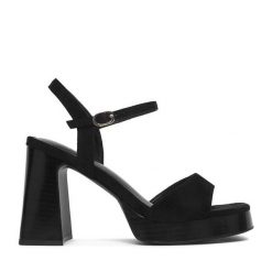 Sandały JENNY. Czarne sandały damskie Jenny, bez wzorów, bez obcasa, na słupku, bez zapięcia. Za 149.99 zł.