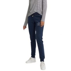 Spodnie turystyczne damskie Superdry Applique. Niebieskie spodnie dresowe damskie Superdry, na lato, bez wzorów, z bawełny. W wyprzedaży za 185.00 zł.
