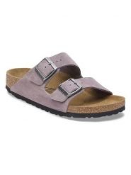 Birkenstock Skórzane klapki "Arizona" w kolorze fioletowym rozmiar: 40. Różowe klapki damskie Birkenstock, bez wzorów, ze skóry, z otwartym noskiem, bez obcasa, bez zapięcia. Za 419.24 zł.