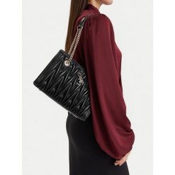 Torebka Eva Minge. Czarne torebki klasyczne damskie Eva Minge, bez dodatków. Za 299.99 zł.