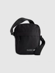 4F Saszetka - czarna Uniwersalny. Czarne nerki i saszetki damskie 4F, bez wzorów. Za 79.99 zł.