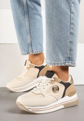 Beżowe Sneakersy na Grubej Podeszwie z Ozdobną Naszywką Ronivelle. Brązowe obuwie sportowe damskie Born2be, z jeansu, bez zapięcia. Za 109.99 zł.