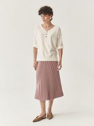 TATUUM Bluzka w kolorze kremowym rozmiar: L. Brązowe bluzki damskie TATUUM, l, bez wzorów, z bawełny, bez kołnierzyka, bez ramiączek. Za 109.00 zł.