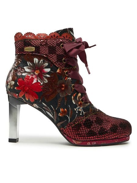 Laura Vita Botki Hicao 47 Czerwony. Czerwone botki damskie LAURA VITA, ze skóry, bez obcasa, na słupku, bez zapięcia. Za 359.99 zł.