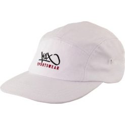 Czapka sportowa K1X biała - Unisex z oddychającej bawełny. Białe czapki z daszkiem damskie K1X, bez wzorów, z bawełny. Za 174.99 zł.