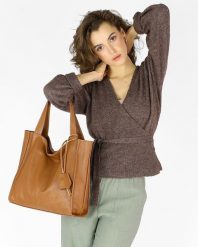 Torebka damska camel MARCO MAZZINI s139m. Brązowe shopper bag bez wzorów, ze skóry, na ramię, duże, bez dodatków. Za 379.05 zł.
