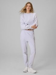 4F Spodnie dresowe joggery damskie - szare L. Szare spodnie dresowe damskie 4F, l, bez wzorów, z dresówki. Za 129.99 zł.