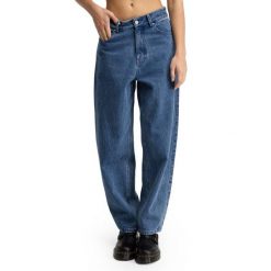 Damskie dżinsy barrel z wysokim stanem Lifestyle Siroko Voyager-W Blue. Niebieskie jeansy damskie SIROKO, z podwyższonym stanem. Za 253.00 zł.