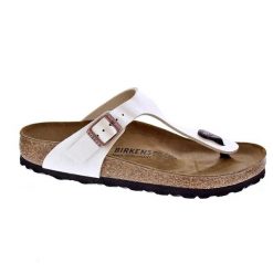 Japonki damskie Birkenstock 943871. Białe klapki damskie Birkenstock, bez wzorów, z materiału, bez obcasa, bez zapięcia. Za 668.00 zł.