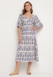 Niebiesko-Kremowa Sukienka Wiskozowa Rozkloszowana z Odkrytymi Plecami w Print Boho Turaisa. Niebieskie sukienki damskie Born2be, bez wzorów, z wiskozy, boho, bez ramiączek. Za 89.99 zł.
