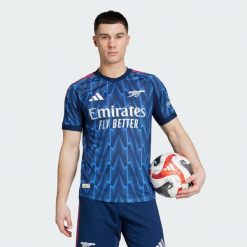 Oryginalna koszulka wyjazdowa Arsenalu 25/26. Niebieskie bluzki damskie Adidas, xl, bez wzorów, z materiału, bez kołnierzyka, bez ramiączek. Za 649.00 zł.