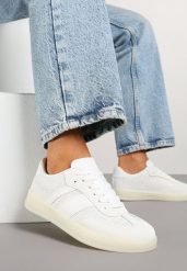 Białe Sneakersy Tenisówki Ozdobione Paskami Amodira. Białe obuwie sportowe damskie Renee, z jeansu, bez zapięcia, tenisowe. Za 74.99 zł.