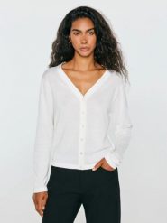 Kardigan damski biały camiliana 100. Białe kardigany damskie Big Star, l, bez wzorów, z bawełny. Za 159.99 zł.