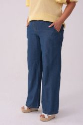 Jeansowe spodnie Emilia PLUS SIZE XXL LATO. Czerwone spodnie materiałowe damskie Nasi partnerzy, bez wzorów, z bawełny. Za 199.90 zł.
