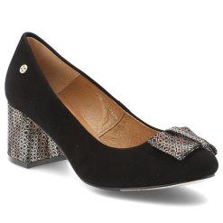 Czarne Czółenka Maciejka Eleganckie Obuwie Damskie Z Kokardką. Czarne czółenka damskie Maciejka, bez wzorów, ze skóry, bez obcasa, na obcasie. Za 409.00 zł.