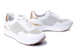 INBLU IN-377 001 biały, półbuty sportowe damskie. Białe półbuty damskie Inblu, bez wzorów, bez obcasa, bez zapięcia. Za 132.93 zł.