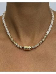 Taboo Pozłacany naszyjnik z kamieniami szlachetnymi - dł. 40 cm rozmiar: onesize. Brązowe naszyjniki damskie Taboo, z kamieniem księżycowym, pozłacane. Za 252.99 zł.