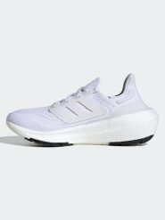 Adidas Buty "Ulrtaboost Light" w kolorze białym do biegania rozmiar: 42. Białe obuwie sportowe damskie Adidas, bez zapięcia, do biegania. Za 283.48 zł.