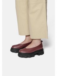 Loft37 Skórzane baleriny w kolorze czerwonym rozmiar: 37. Czerwone balerinki damskie loft37, bez wzorów. Za 347.99 zł.