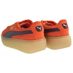 Buty damskie sportowe Puma PLATFORM TRACEBLOCK. Brązowe obuwie sportowe casual damskie Puma, bez zapięcia. W wyprzedaży za 169.00 zł.