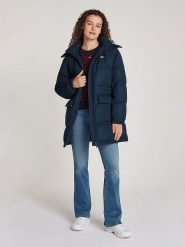 TOMMY JEANS Płaszcz puchowy w kolorze granatowym rozmiar: XL. Niebieskie płaszcze damskie Tommy Jeans, xl, bez wzorów, z jeansu, bez kaptura. Za 636.92 zł.