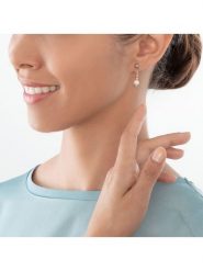 COEUR DE LION Kolczyki-wkrętki z perłami rozmiar: onesize. Białe kolczyki damskie COEUR DE LION, z perłą, ze stali. Za 199.49 zł.