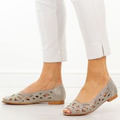 Złote ażurowe baleriny damskie z odkrytymi palcami M.Daszyński Sa136-8. Żółte balerinki damskie M.Daszyński, w ażurowe wzory, ze skóry, z otwartym noskiem. Za 179.00 zł.