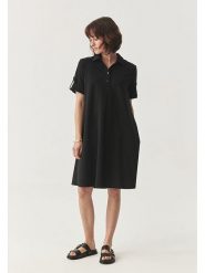 TATUUM Sukienka w kolorze czarnym rozmiar: XL. Czarne sukienki damskie TATUUM, bez wzorów, bez ramiączek. Za 252.94 zł.