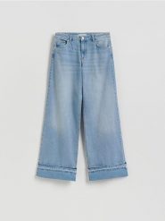 Jeansy wide leg z podwiniętą nogawką - niebieski. Niebieskie jeansy damskie Reserved. Za 159.99 zł.