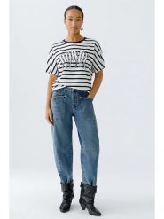 Oui Koszulka w kolorze biało-niebieskim rozmiar: 34. Białe koszulki damskie Oui, bez wzorów, z bawełny, bez kołnierzyka, bez ramiączek. Za 100.52 zł.