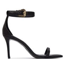 Sandały Versace Jeans Couture. Czarne sandały damskie Versace Jeans Couture, bez wzorów, z jeansu, bez obcasa, na szpilce, bez zapięcia. Za 969.99 zł.