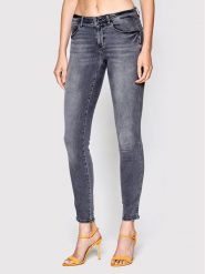 Guess Jeansy W2YAJ2 D4PZ2 Szary Skinny Fit. Szare jeansy damskie Guess. Za 249.99 zł.