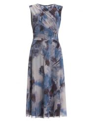 SWING Sukienka w kolorze niebieskim ze wzorem rozmiar: 34. Niebieskie sukienki damskie Swing, bez wzorów, bez ramiączek. Za 184.95 zł.