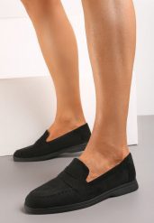 Czarne Klasyczne Mokasyny z Imitacji Zamszu Aerisse. Czarne mokasyny damskie Born2be, z materiału, z okrągłym noskiem, bez obcasa. Za 79.99 zł.