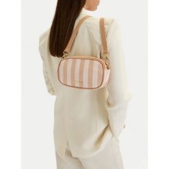 Torebka MEXX. Brązowe listonoszki damskie Mexx, bez wzorów, bez dodatków. Za 119.99 zł.