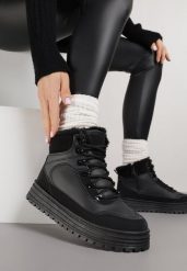 Czarne Sneakersy w Stylu Traperów na Platformie Ewedora. Czarne obuwie sportowe damskie Renee, z jeansu, bez zapięcia. Za 109.99 zł.