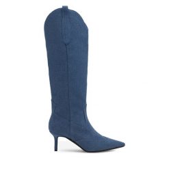 Kowbojki Nine West. Niebieskie kozaki damskie Nine West, bez obcasa, na szpilce, bez zapięcia. Za 329.99 zł.