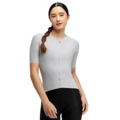 Damska ultralekka koszulka rowerowa Kolarstwo Siroko SRX Cotos-W. Szare koszulki damskie SIROKO, bez wzorów, z jersey, bez kołnierzyka, bez ramiączek. Za 338.00 zł.