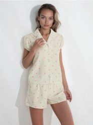 Piżama dwuczęściowa z domieszką wiskozy - zielony. Zielone piżamy damskie Sinsay, bez wzorów, z wiskozy, bez ramiączek. Za 59.99 zł.