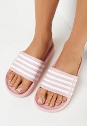 Różowo-Białe Basenowe Klapki w Paski z Szerokim Paskiem Havika. Czerwone klapki damskie Born2be, bez wzorów, bez obcasa, bez zapięcia. Za 19.99 zł.