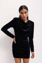 Sukienka z długim rękawem o klasycznym kroju w kolorze BLACK VELVET - COLLETTE-XS. Czarne sukienki damskie Marsala, bez wzorów, z poliesteru, klasyczne, bez ramiączek. W wyprzedaży za 49.98 zł.