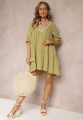 Zielona Rozkloszowana Sukienka Mini Ozdobiona Plecionką Przy Dekolcie Rufta. Zielone sukienki damskie Renee, bez wzorów, boho, bez ramiączek. W wyprzedaży za 143.99 zł.