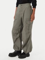 G-Star Raw Spodnie materiałowe D29375-D387 Zielony Loose Fit. Zielone spodnie materiałowe damskie G-Star Raw, bez wzorów, z bawełny. Za 458.99 zł.
